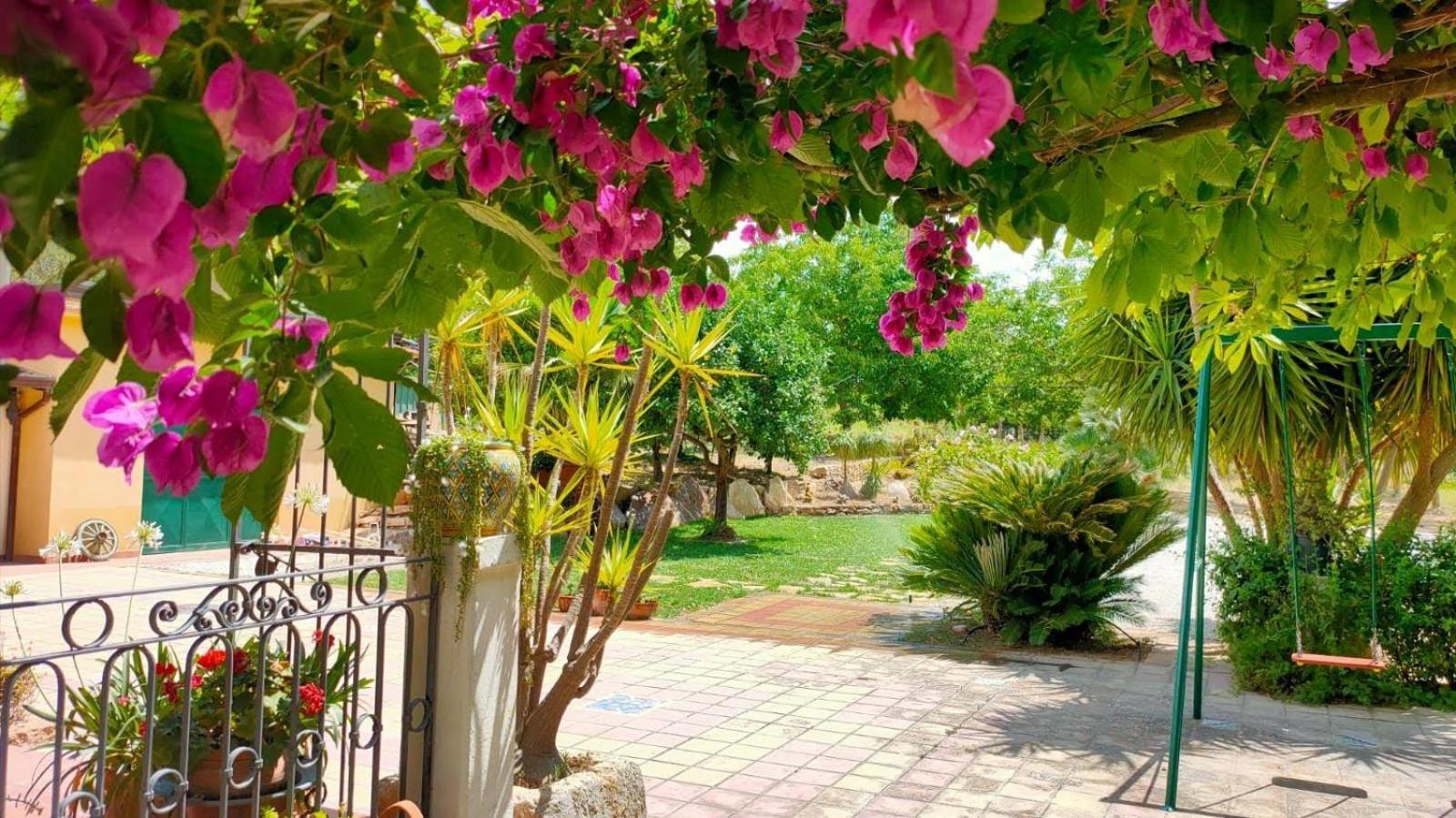 Donna Caterina House, Holiday Villa Pietraperzia Εξωτερικό φωτογραφία
